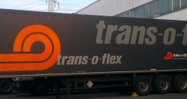 Kühlanhänger-Beschriftung für Trans-o-flex in Stuttgart