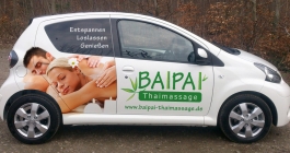 Autofolierung im Digitaldruck für Baipai Thaimassage aus Esslingen